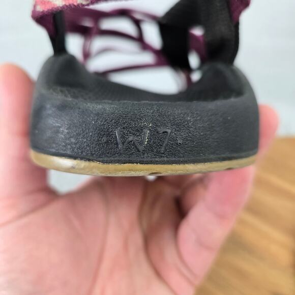 Chaco Z/2 Classic Purple Strappy Adjustable Strap Casual Outdoor Sandal Womens 7 - Picture 10 of 10